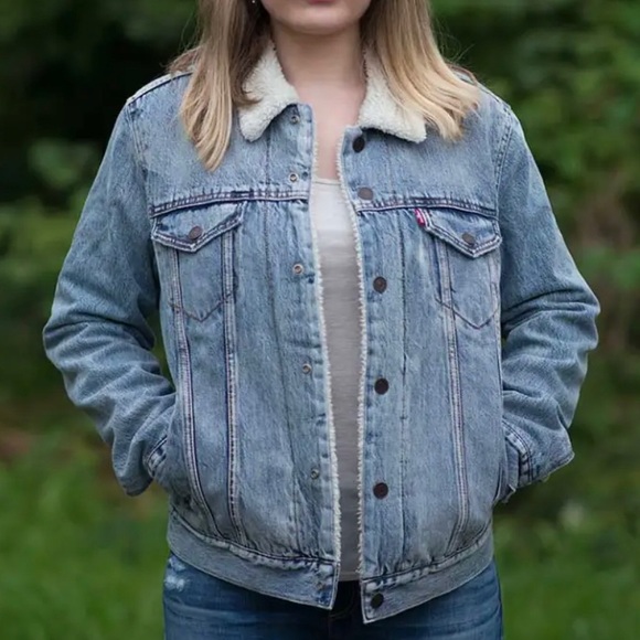 Levi’s sherpa trucker jacket - Picture 5 of 5